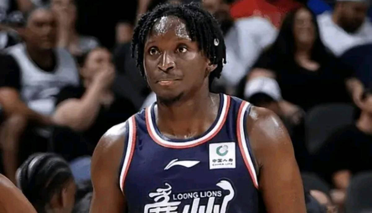 他则贡献了 他则贡献了